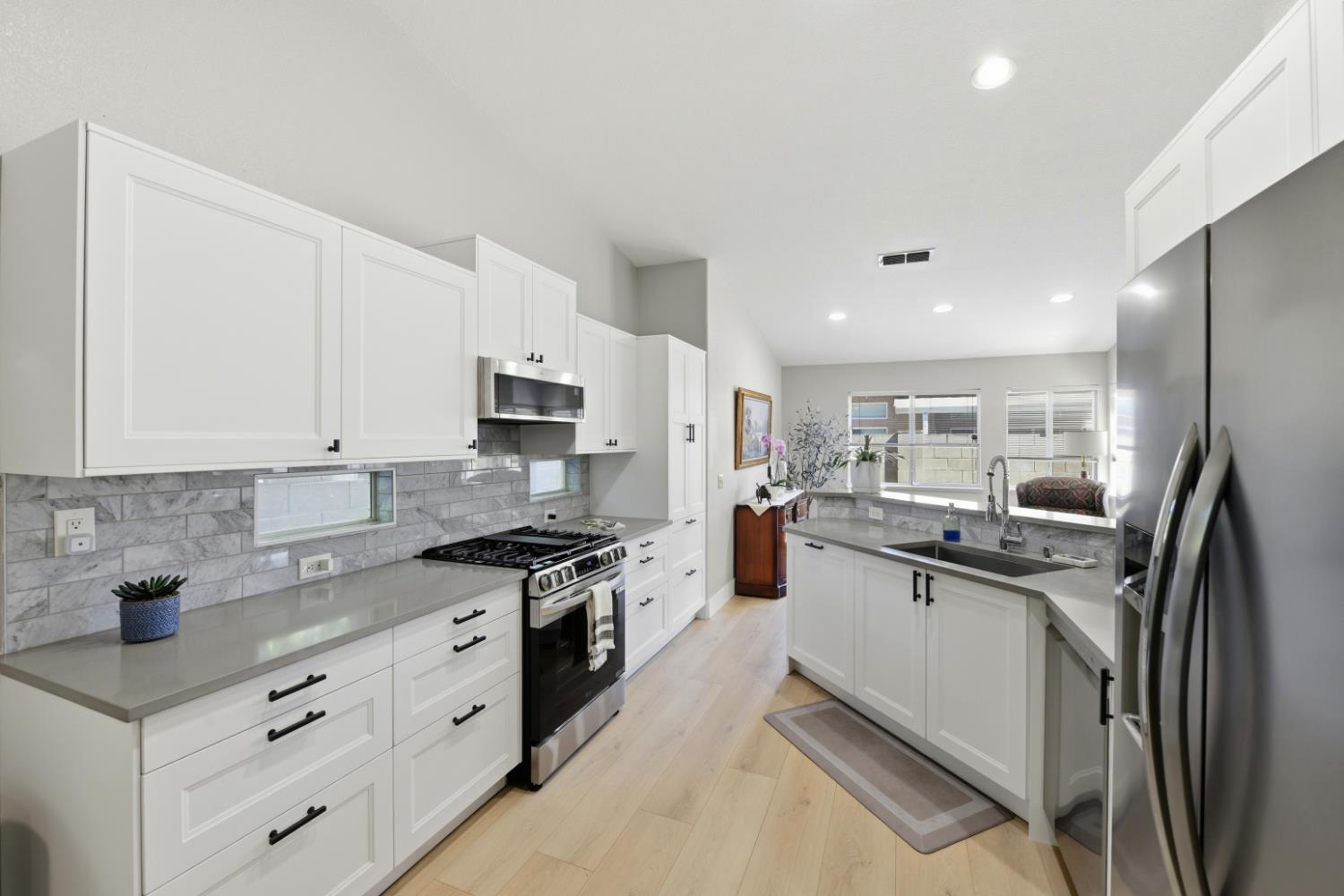 7112 Sunpace Lane