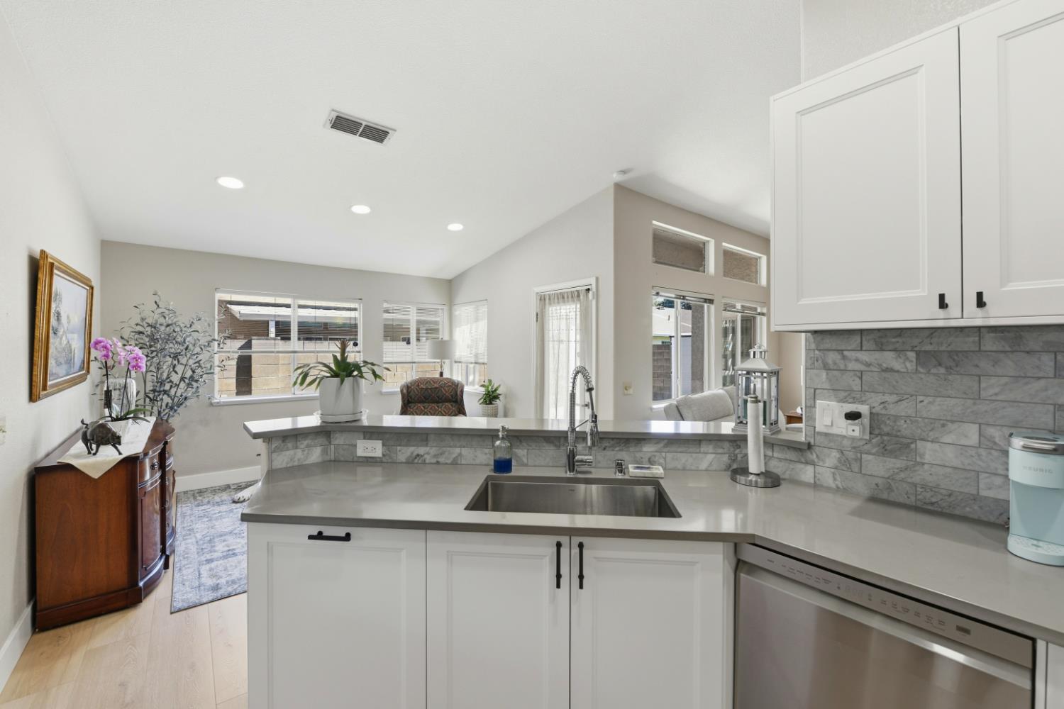 7112 Sunpace Lane