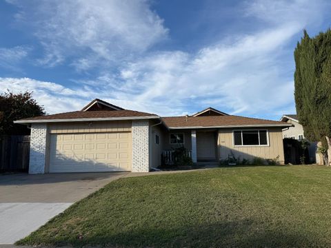 4304 Greenwich Circle Sacramento CA 95823