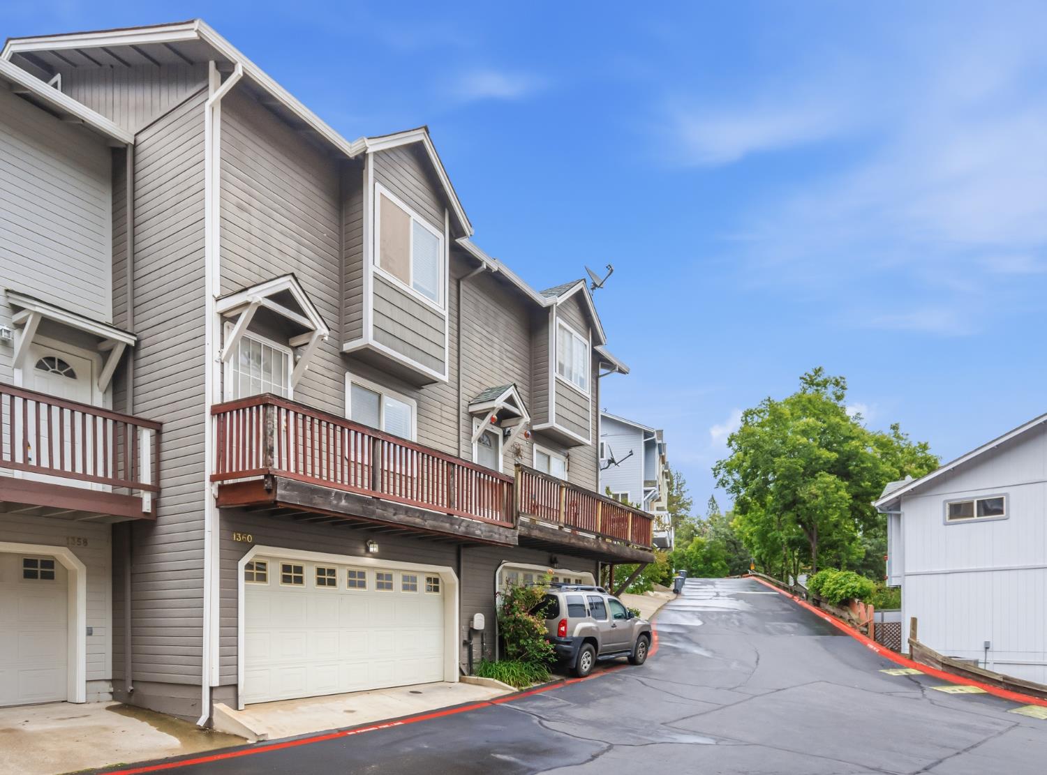 1360 Oak Ridge Drive