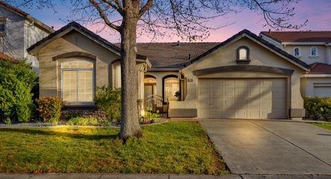 2055 Riggs Avenue Sacramento CA 95835