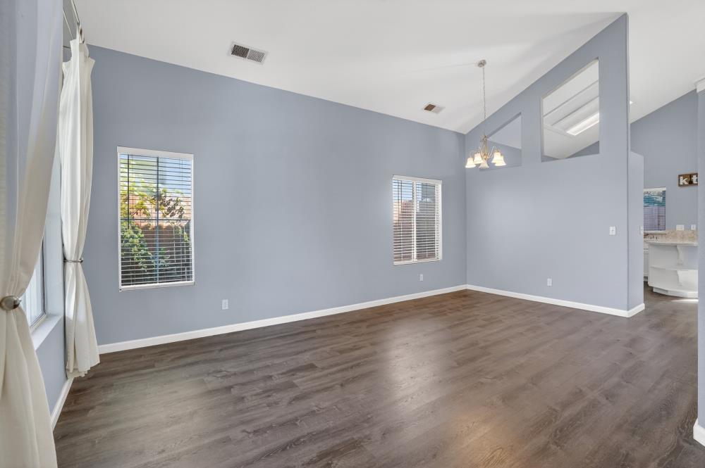 4004 Spindrifter Lane