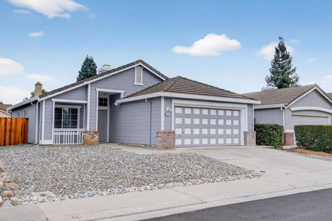 8200 Burloak Way Elk Grove CA 95758