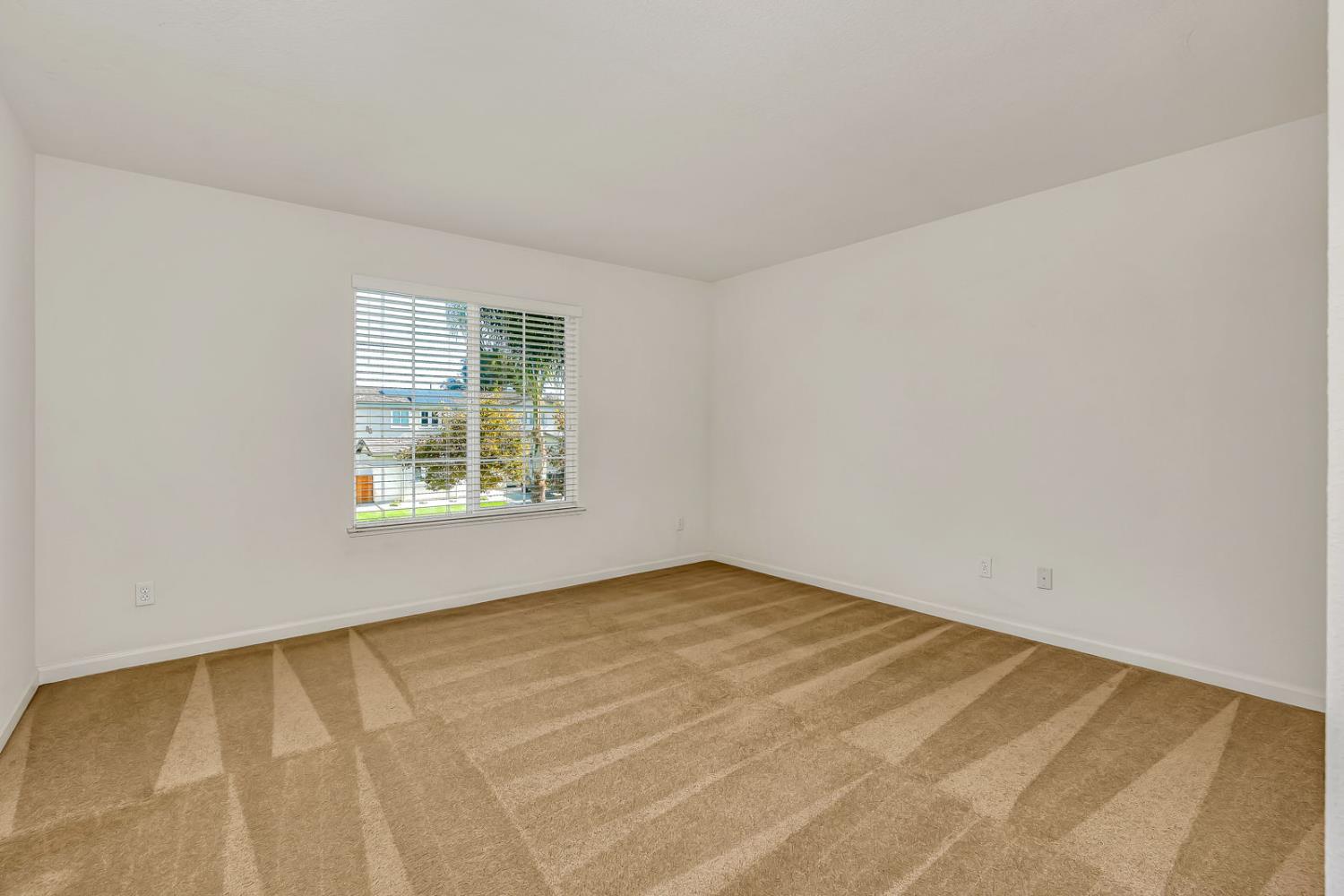 Patterson, California 95363, United States, 3 Bedrooms Bedrooms, ,3 BathroomsBathrooms,Residential,Active,240676