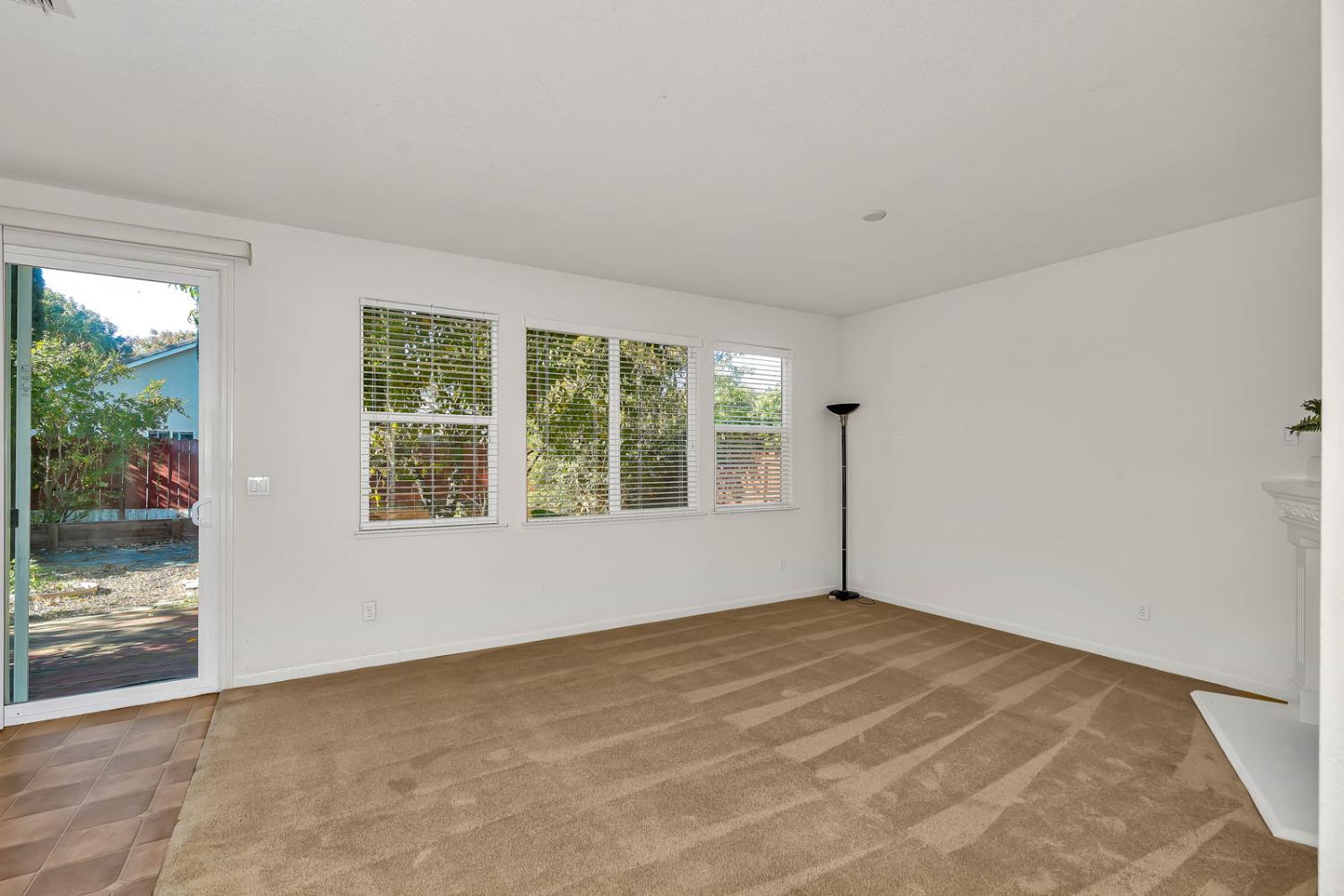 Patterson, California 95363, United States, 3 Bedrooms Bedrooms, ,3 BathroomsBathrooms,Residential,Active,240676