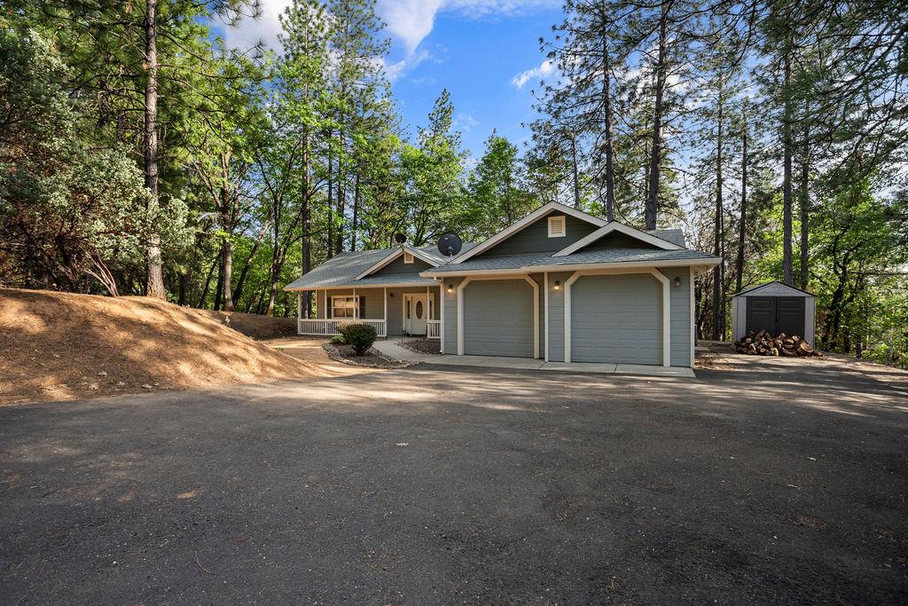 6221 Pine Needle Lane
