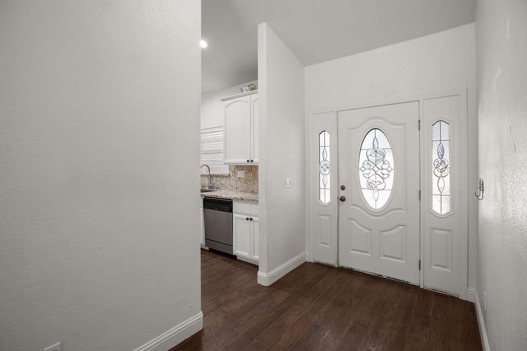 6221 Pine Needle Lane
