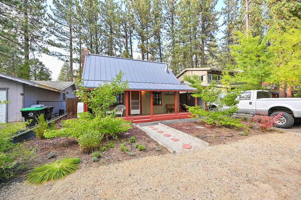 Photo of 2573 Rose Avenue, South Lake Tahoe, CA 96150 (MLS # 226033845)