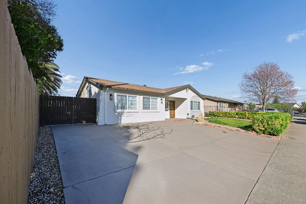 Photo of 2548 Rhine Way, Elverta, CA 95626 (MLS # 226032691)