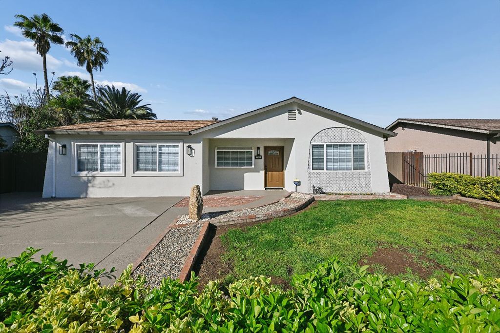 Photo of 2548 Rhine Way, Elverta, CA 95626 (MLS # 226032691)