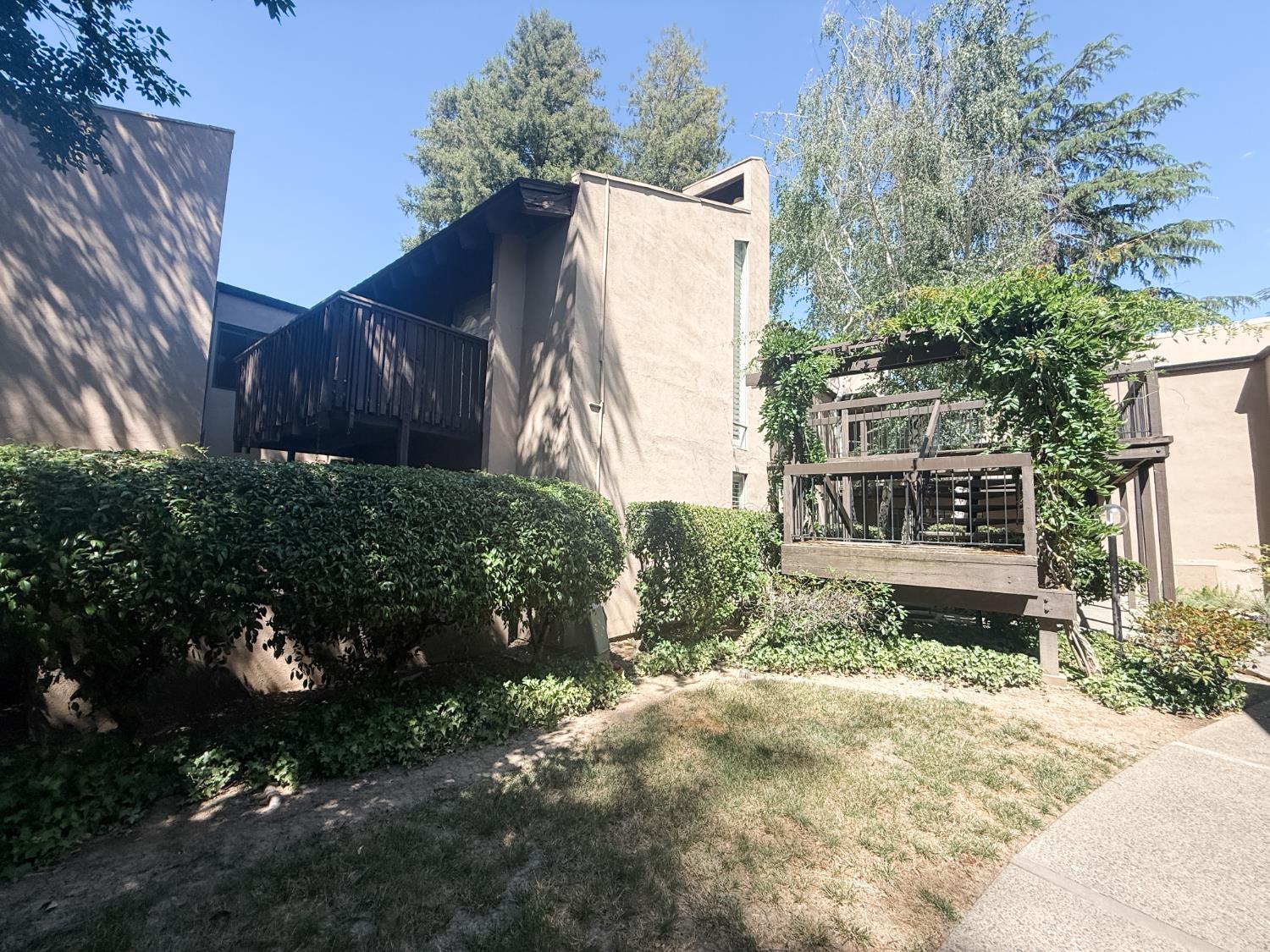 613 Woodside Sierra 5