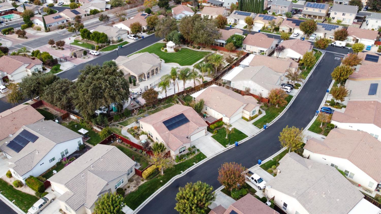 Los Banos, California 93635, United States, 3 Bedrooms Bedrooms, ,2 BathroomsBathrooms,Residential,Active,243075