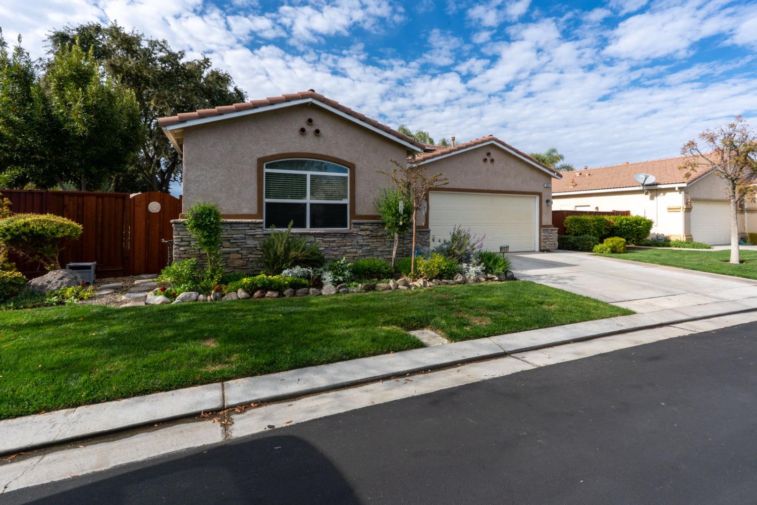 Los Banos, California 93635, United States, 3 Bedrooms Bedrooms, ,2 BathroomsBathrooms,Residential,Active,243075