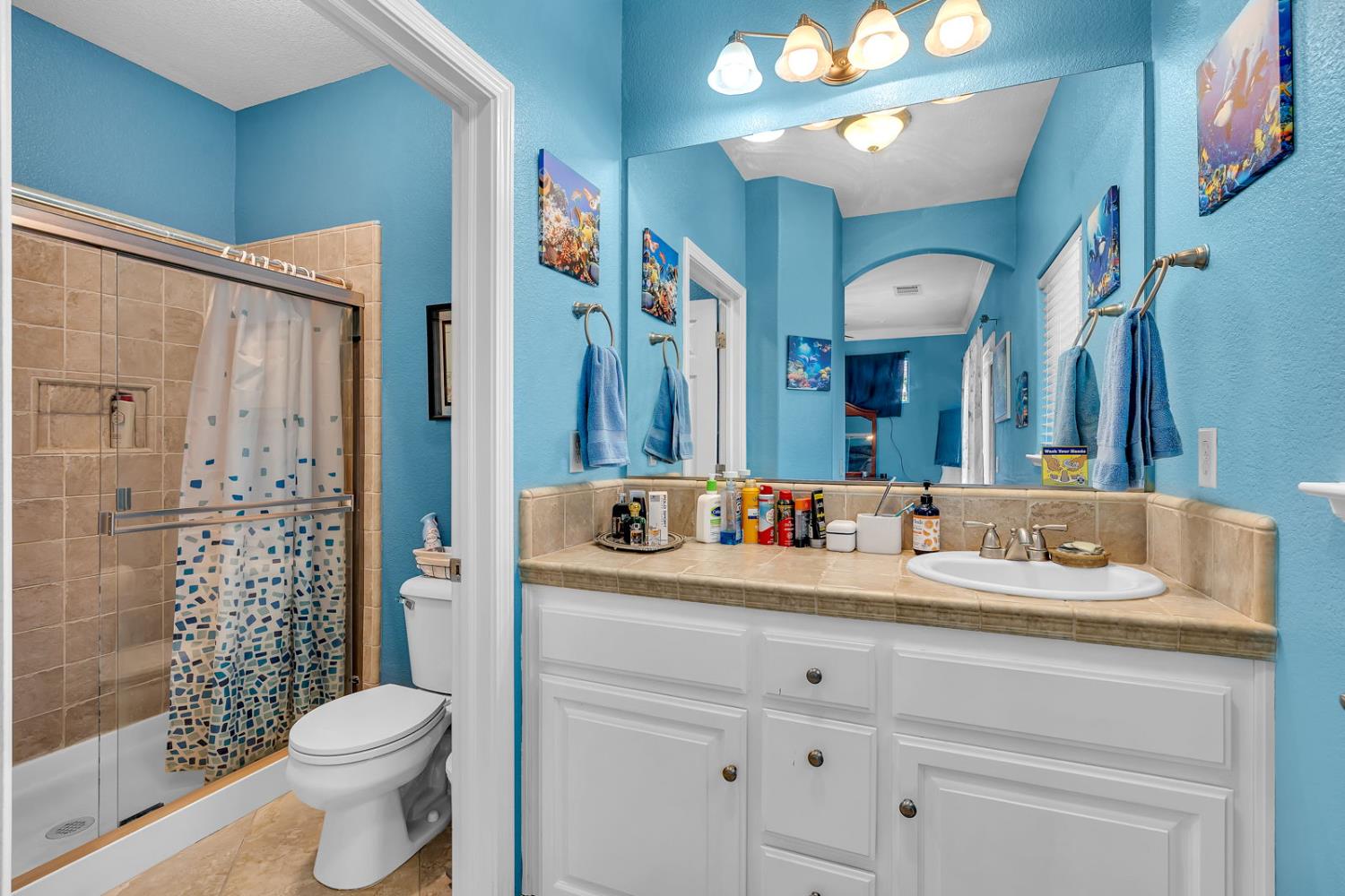 Los Banos, California 93635, United States, 3 Bedrooms Bedrooms, ,2 BathroomsBathrooms,Residential,Active,243075