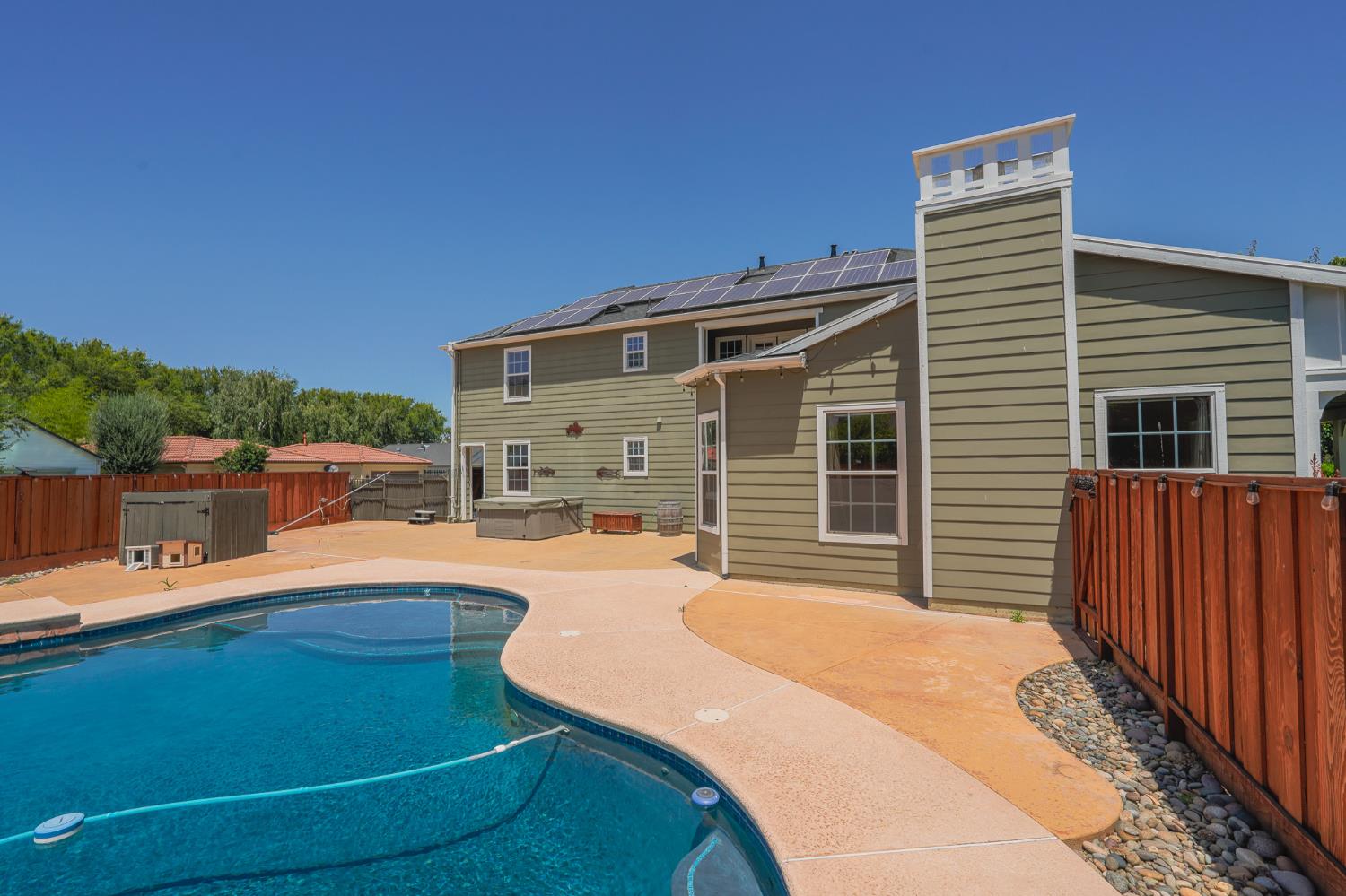 2731 Mocking Bird Lane