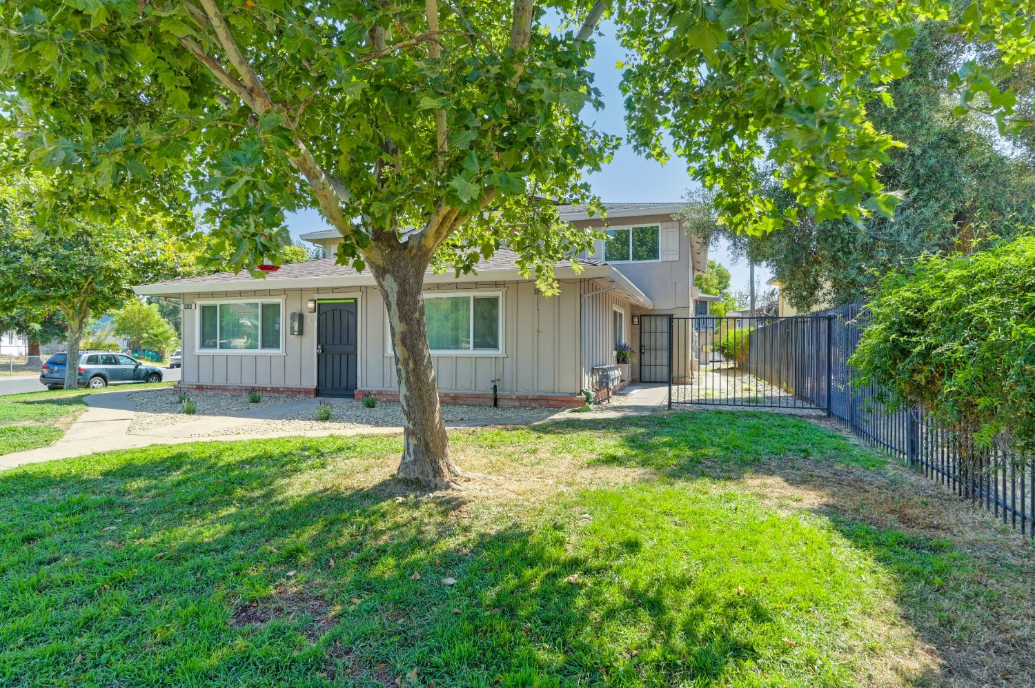 2400 Cava Court