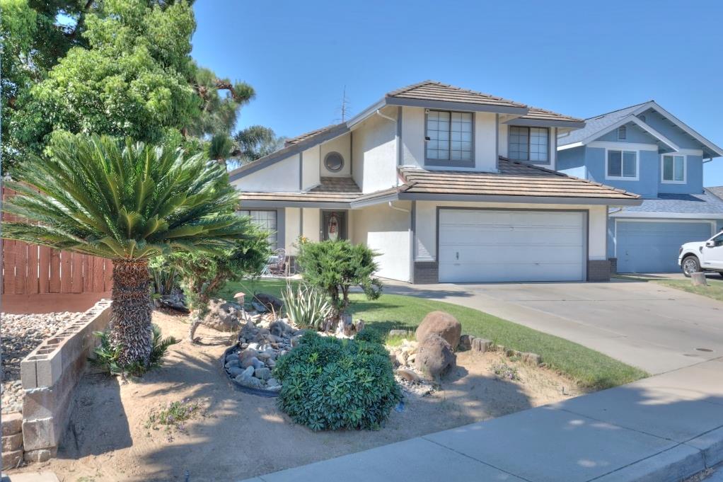 2605 River Creek Drive