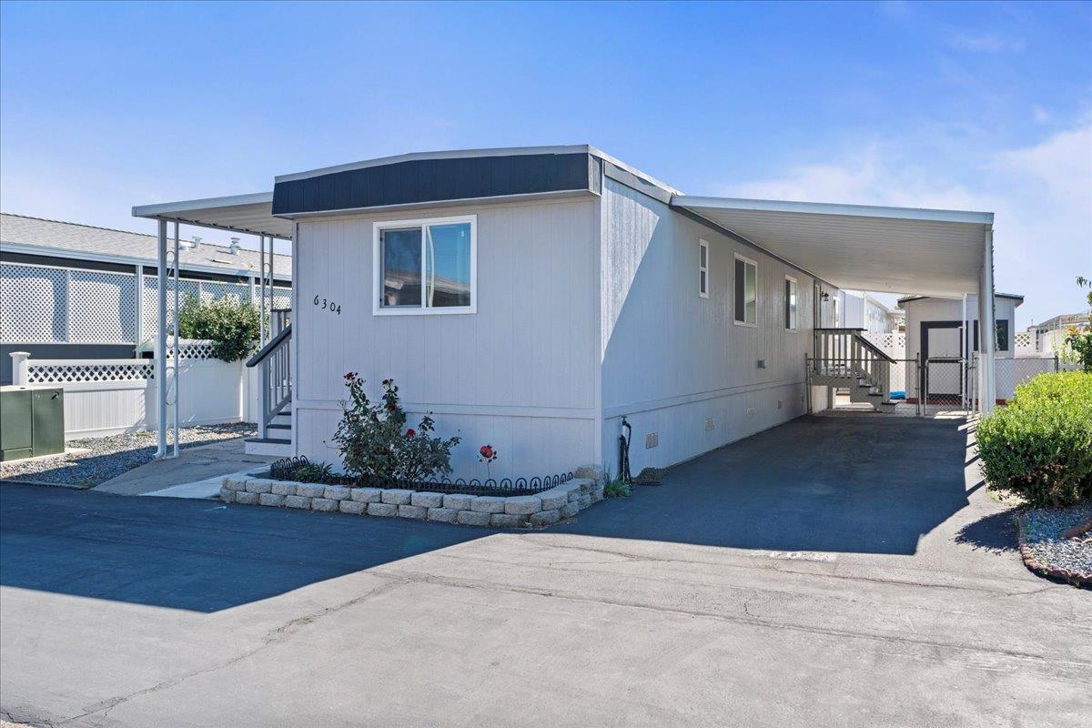 6304 Convention Lane 108