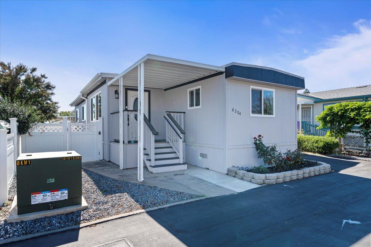 6304 Convention Lane 108