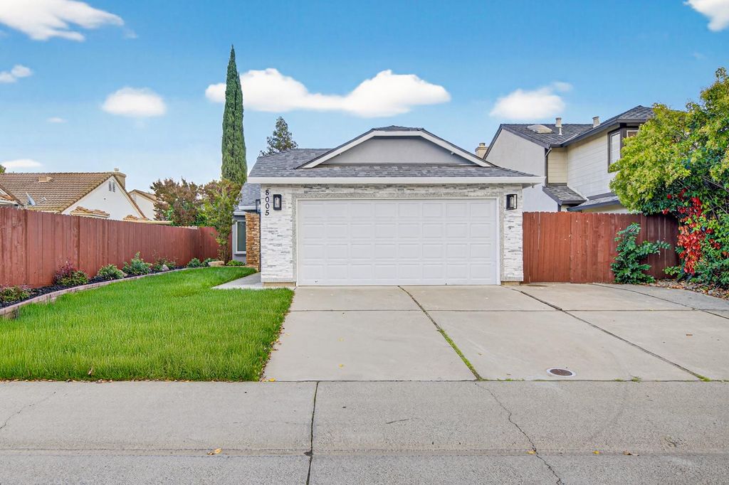 Photo of 8005 DELAGE Way, Sacramento, CA 95828 (MLS # 225134779)