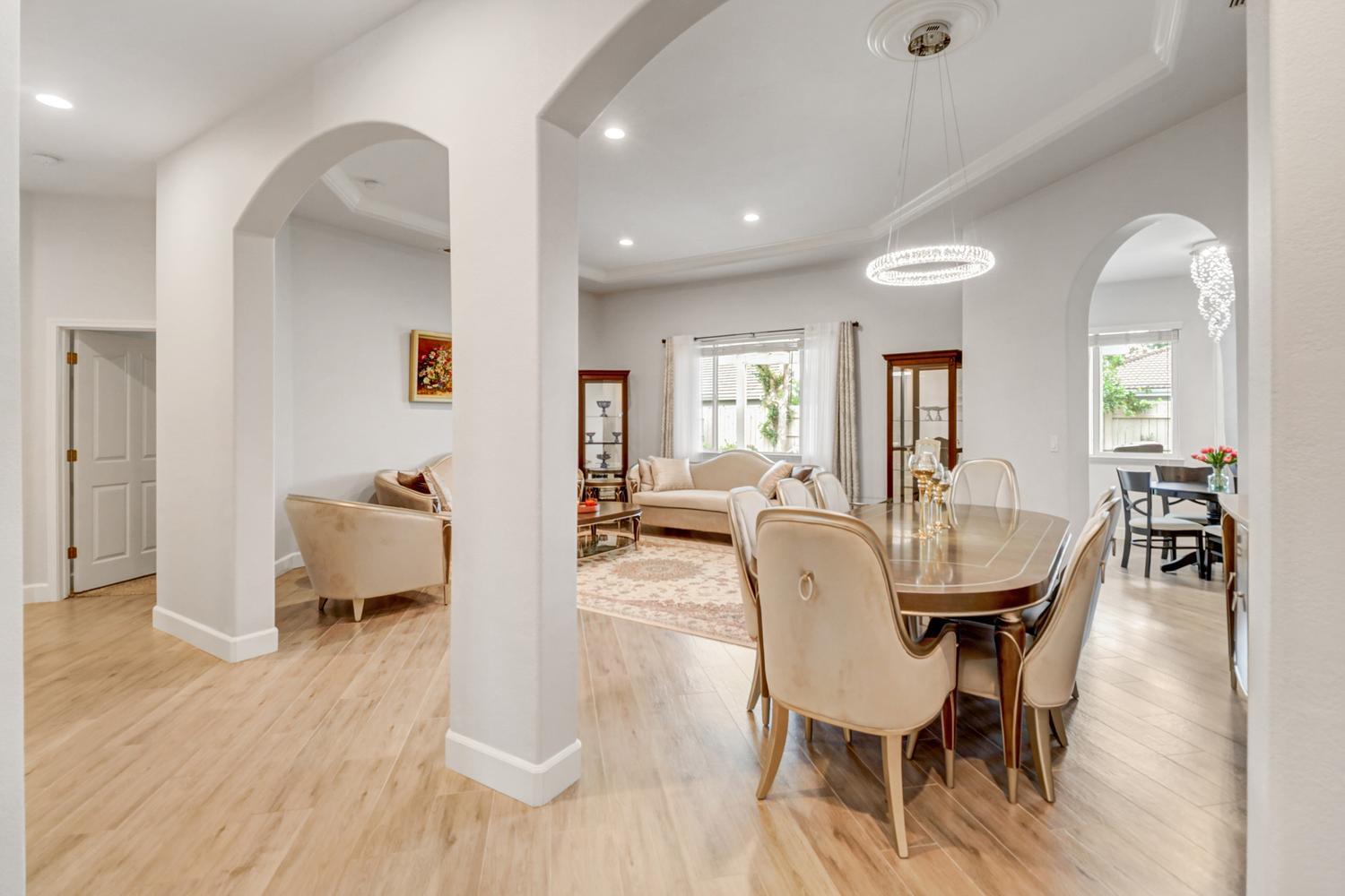 5085 Dodson Lane