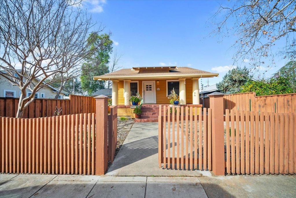 Photo of 2500 41st Street, Sacramento, CA 95817 (MLS # 226034785)