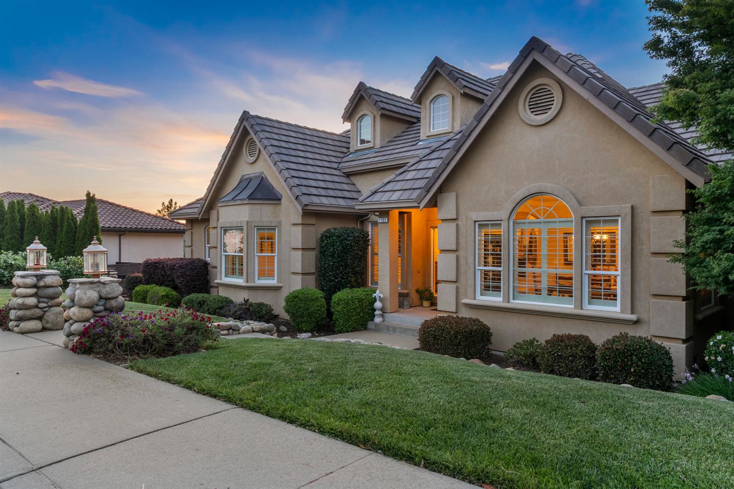 1705 Ridgeview Circle