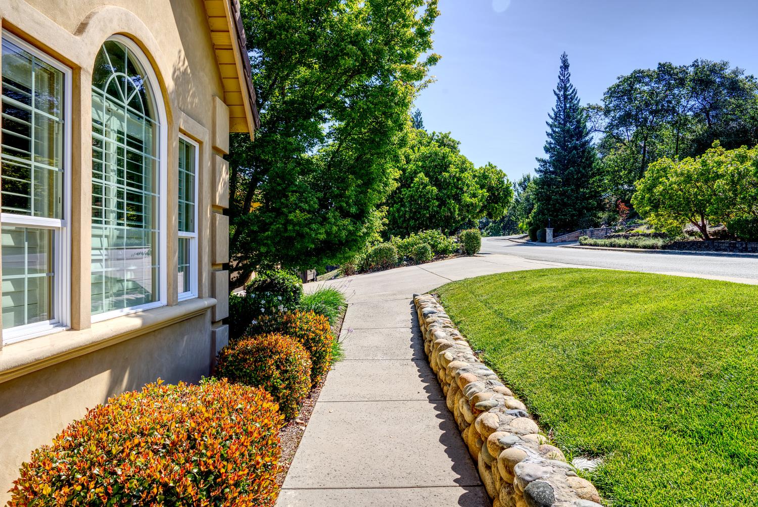 1705 Ridgeview Circle