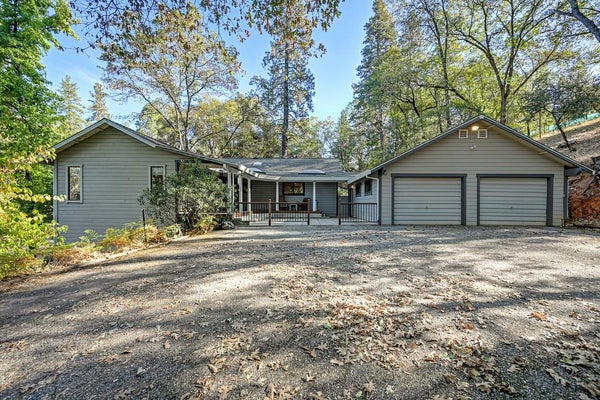 21870 PLACER HILLS RD, COLFAX, CA 95713 - Image d86f00d5570ead75d4eaf0e7efba5242/1922781914