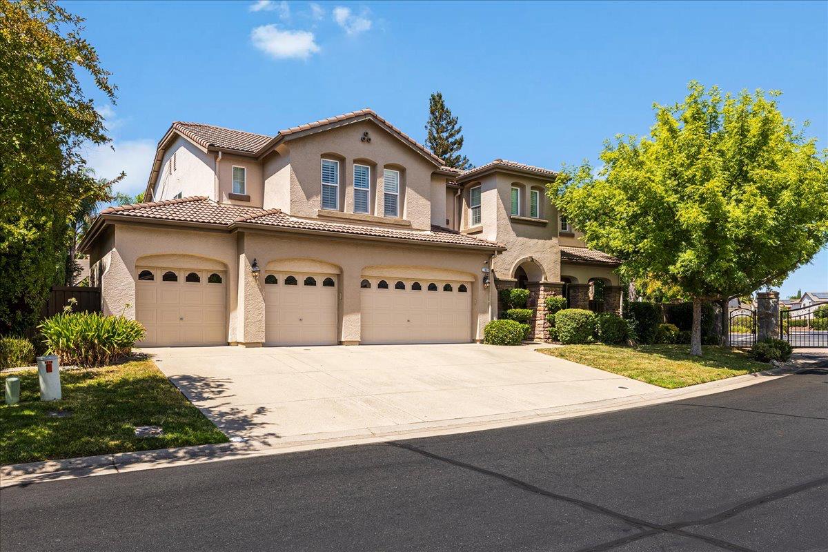 1600 Baroness Way