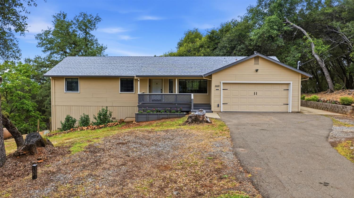 3427 Excalibar Road