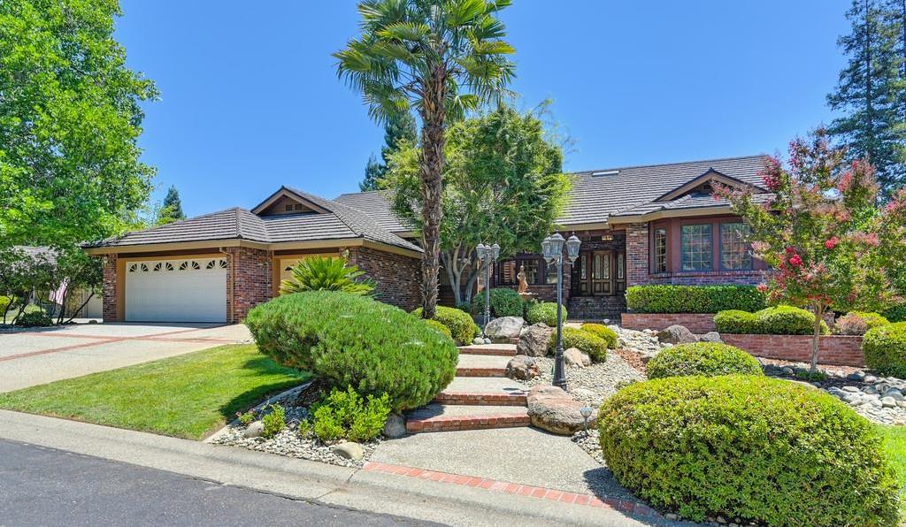 6607 Camino De Luna