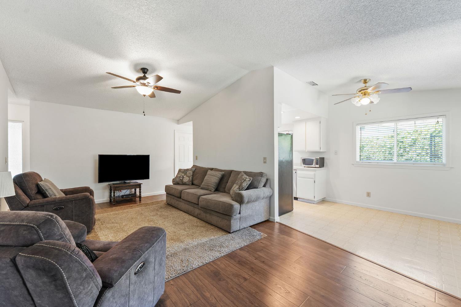 2857 Kimberly Court