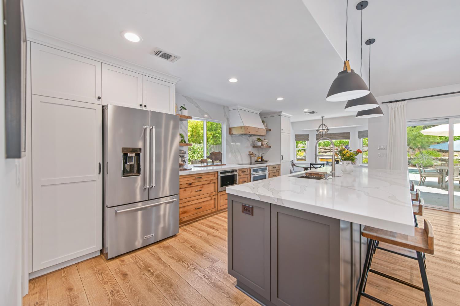 1672 Wyndham
