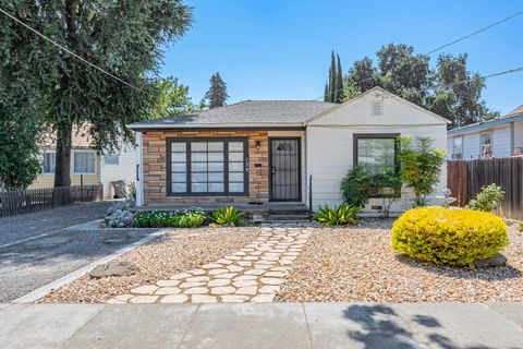 154 Clover Street Woodland CA 95695