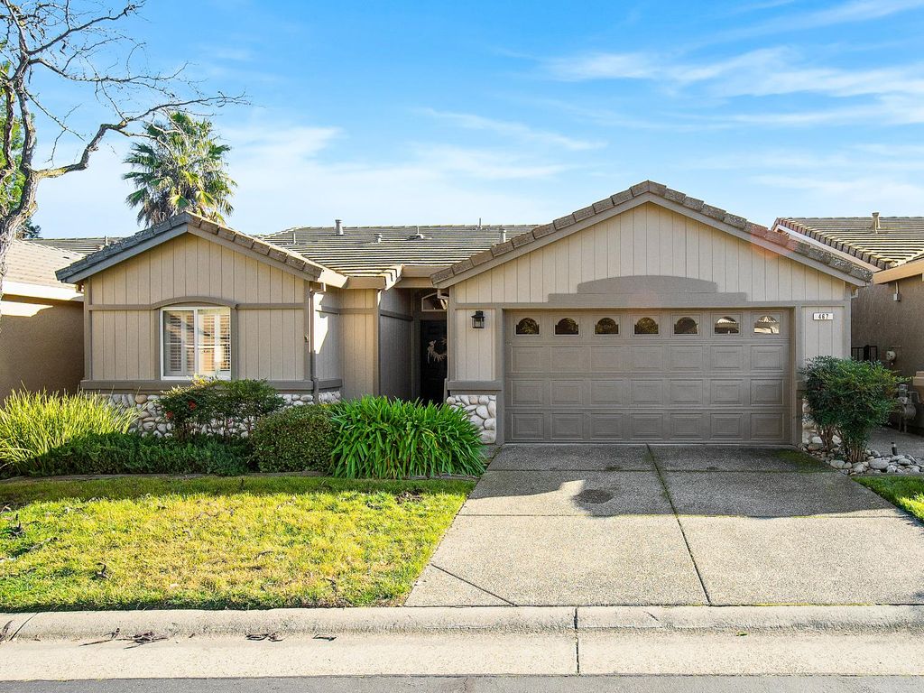 Photo of 467 Facet Place, Folsom, CA 95630 (MLS # 226005303)