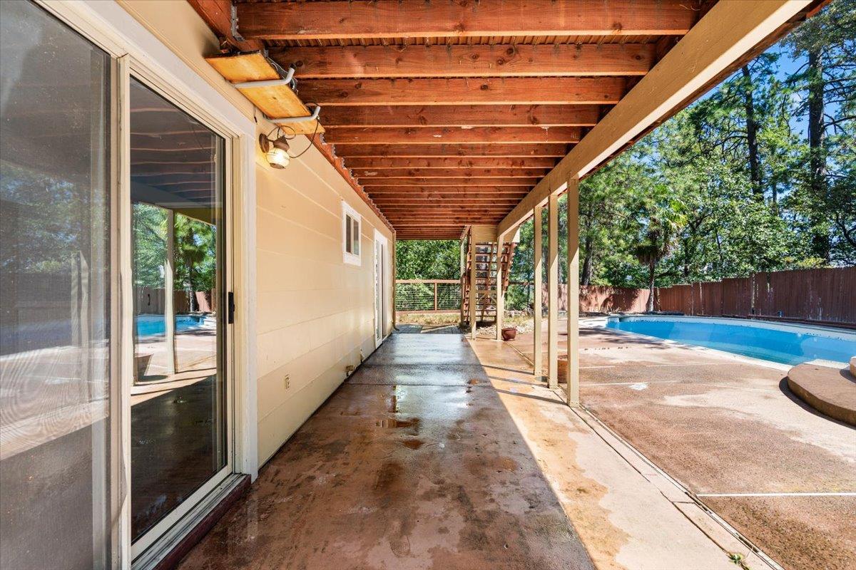 Meadow Vista, California 95722, United States, 3 Bedrooms Bedrooms, ,2 BathroomsBathrooms,Residential,Active,184464