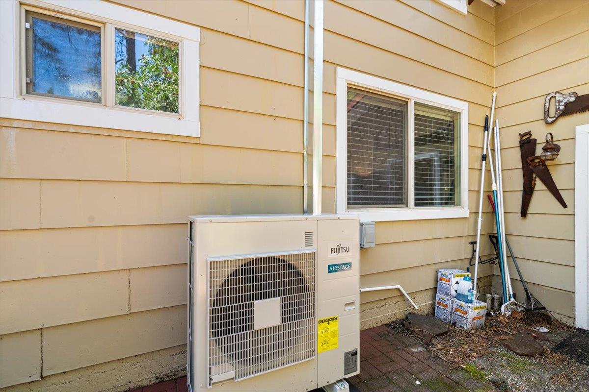 Meadow Vista, California 95722, United States, 3 Bedrooms Bedrooms, ,2 BathroomsBathrooms,Residential,Active,184464