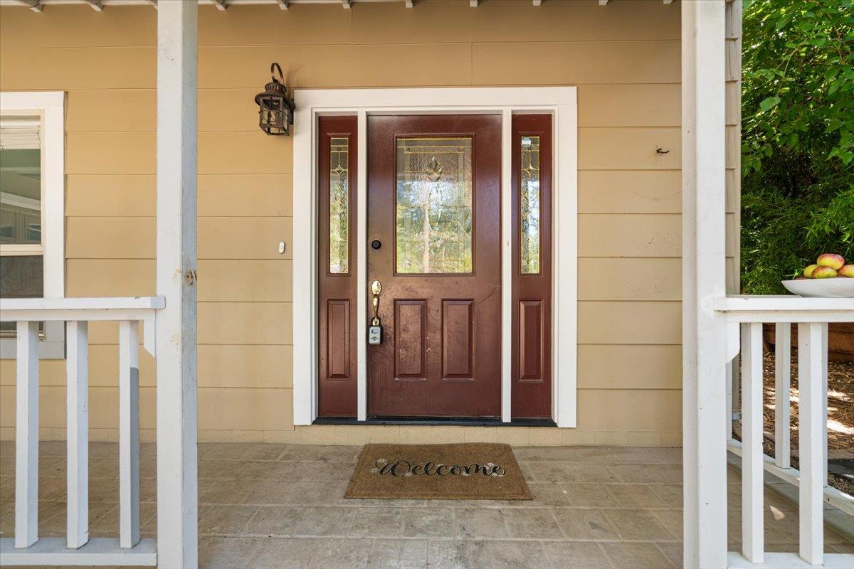 Meadow Vista, California 95722, United States, 3 Bedrooms Bedrooms, ,2 BathroomsBathrooms,Residential,Active,184464