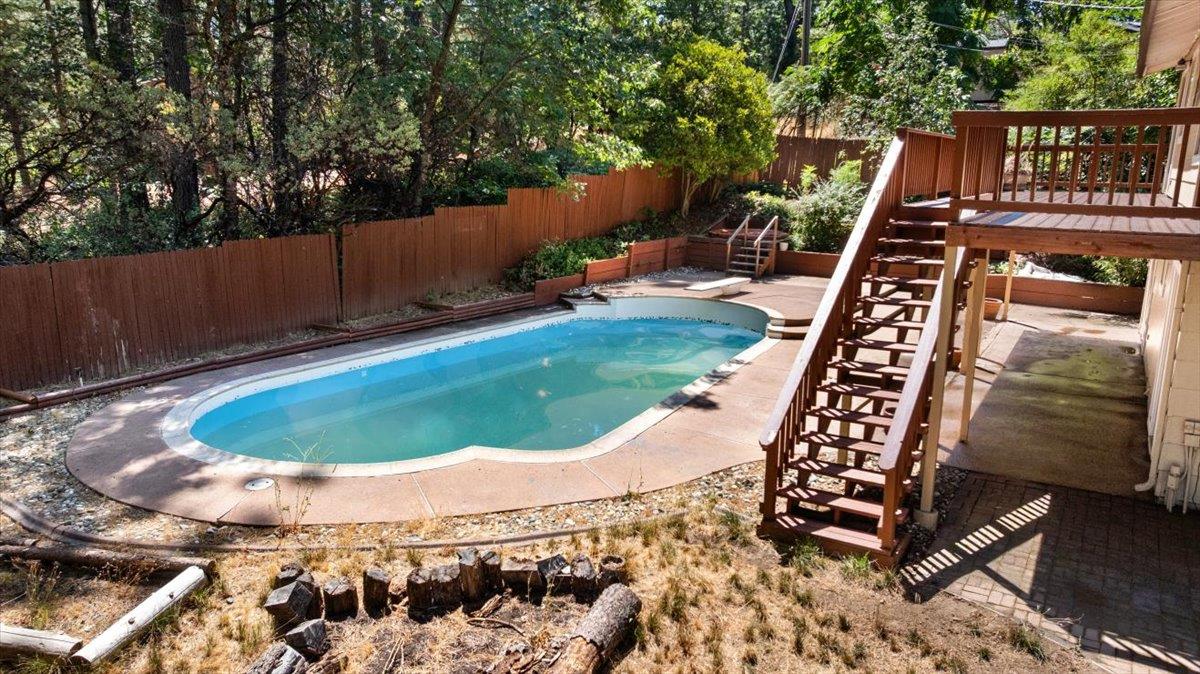 Meadow Vista, California 95722, United States, 3 Bedrooms Bedrooms, ,2 BathroomsBathrooms,Residential,Active,184464