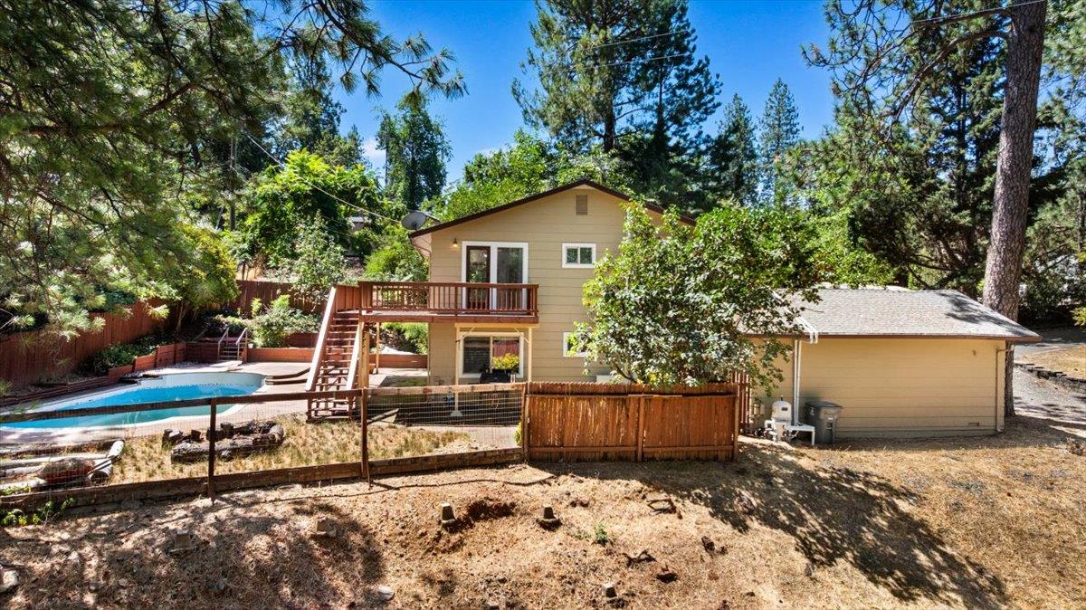 Meadow Vista, California 95722, United States, 3 Bedrooms Bedrooms, ,2 BathroomsBathrooms,Residential,Active,184464