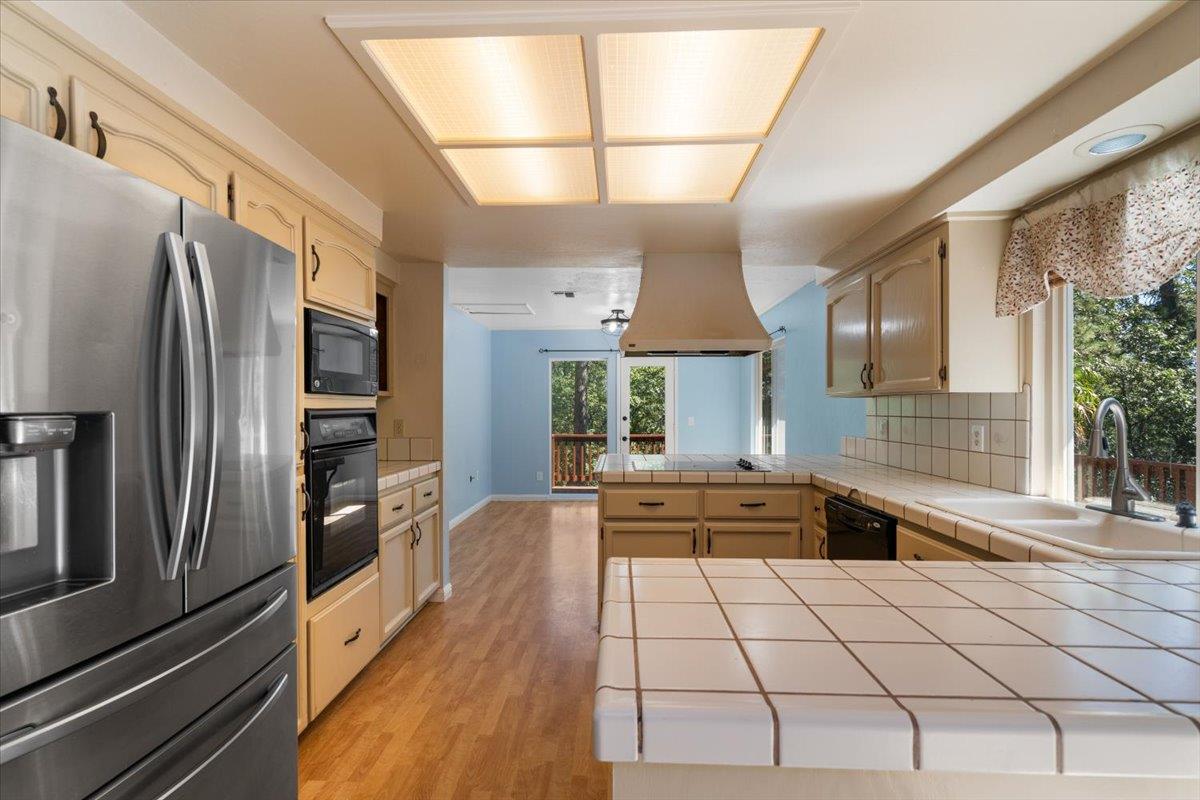 Meadow Vista, California 95722, United States, 3 Bedrooms Bedrooms, ,2 BathroomsBathrooms,Residential,Active,184464