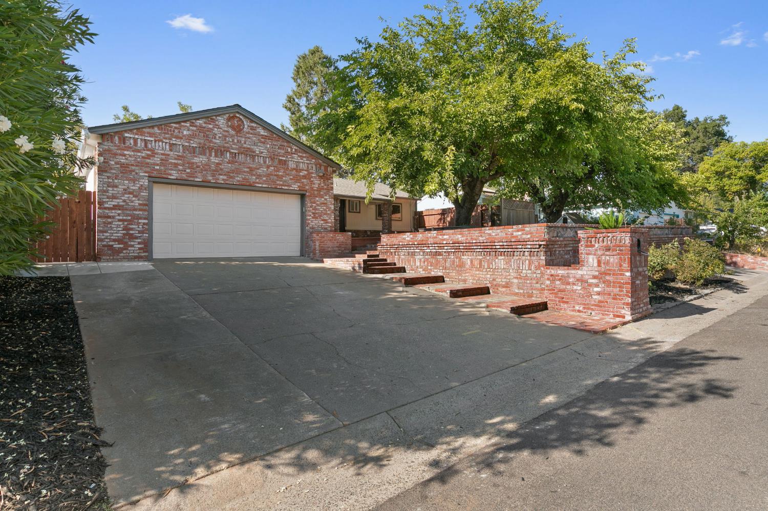 7205 Zelinda Drive