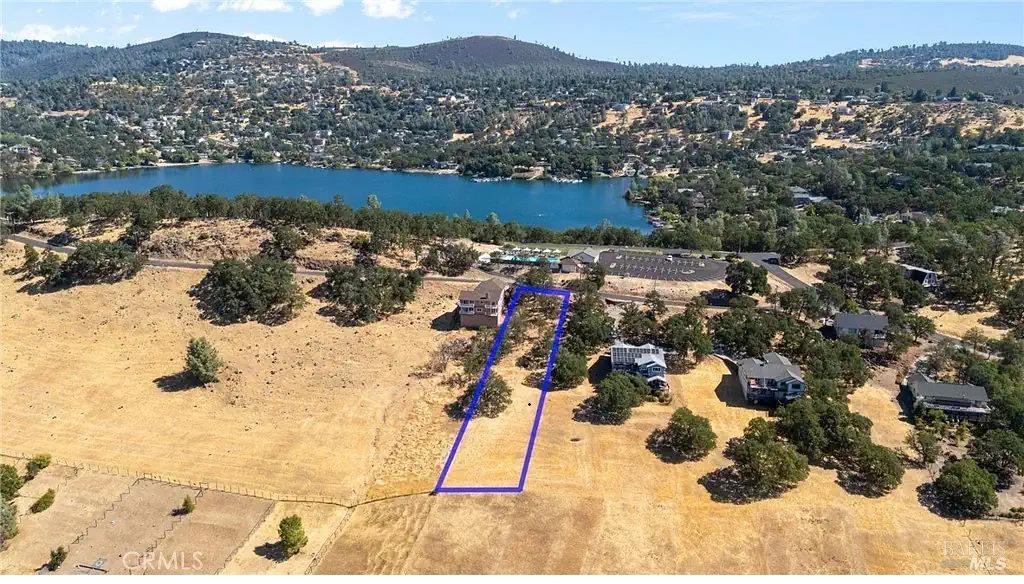 16717 Hawks Hill Road