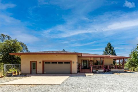 5603 Gold Mountain Mountain Ranch CA 95246