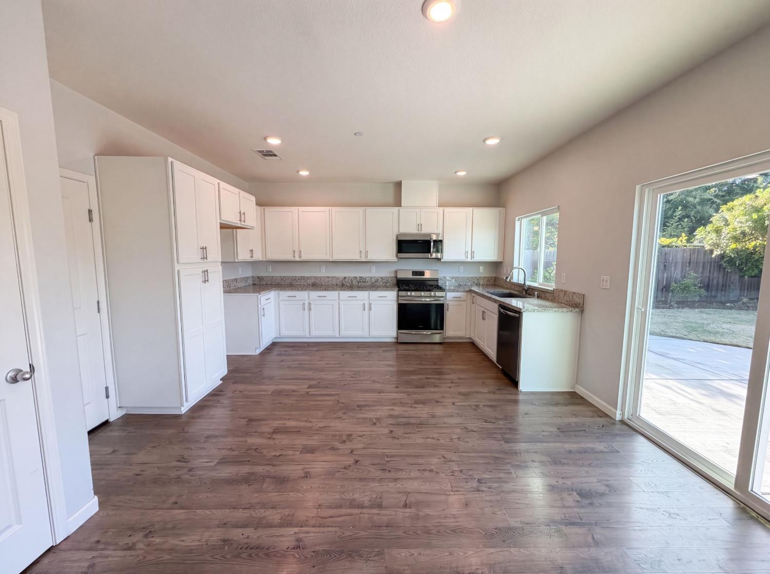 8224 Kossum Way