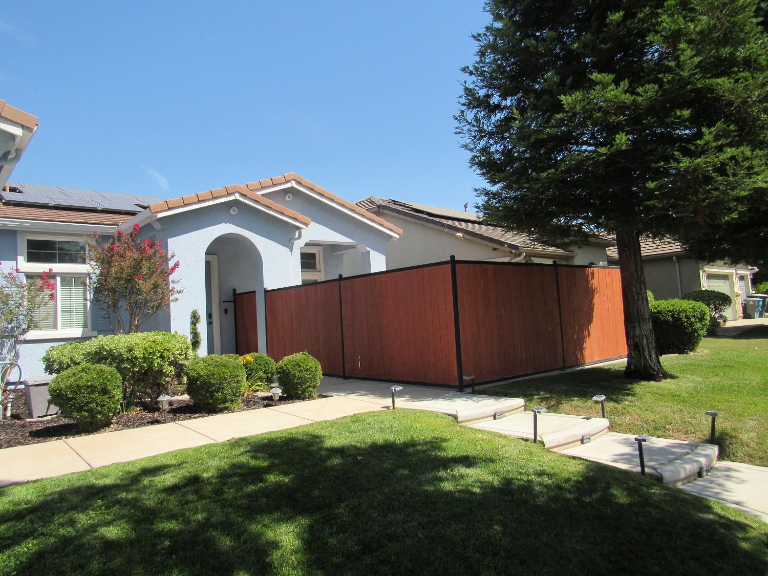 1711 Churchill Way