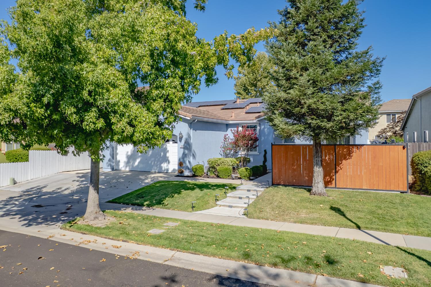 1711 Churchill Way