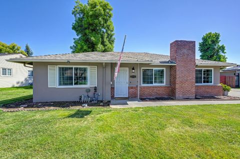 2560 Carson Way Sacramento CA 95821