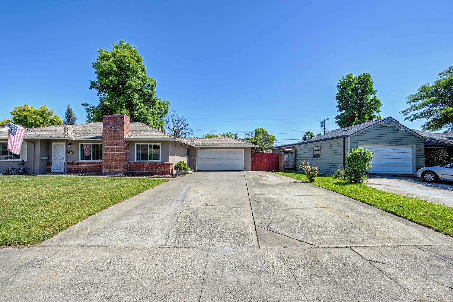 2560 Carson Way